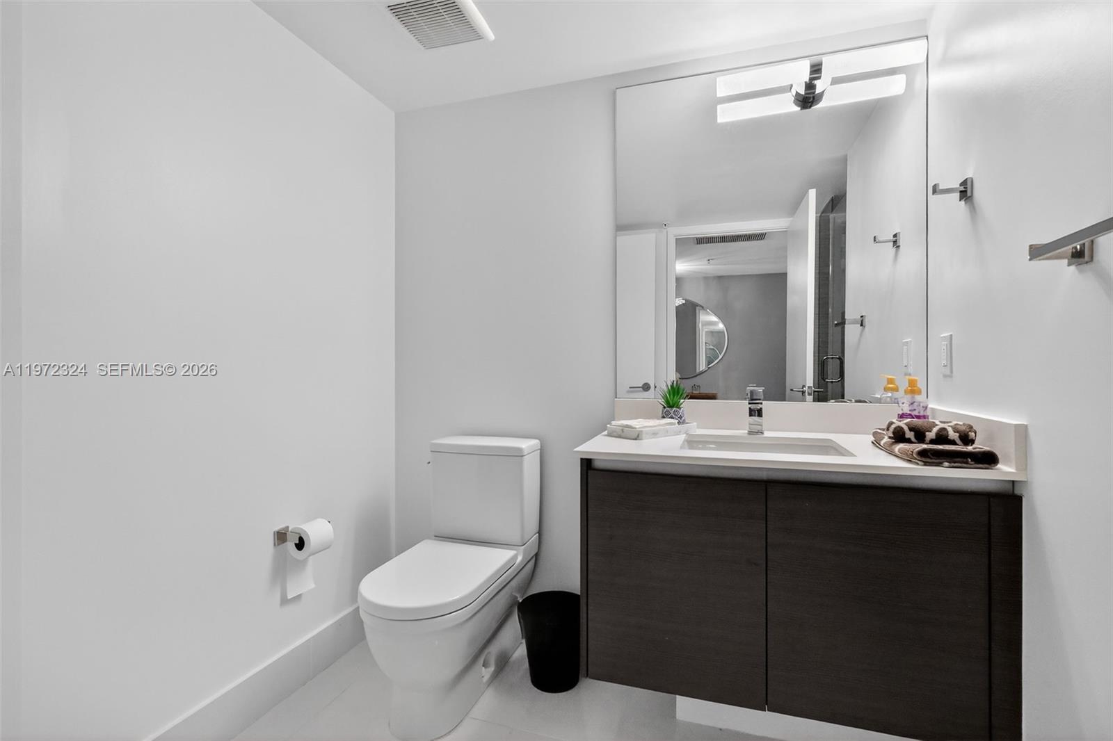PARQUE TOWERS CONDO - Residential