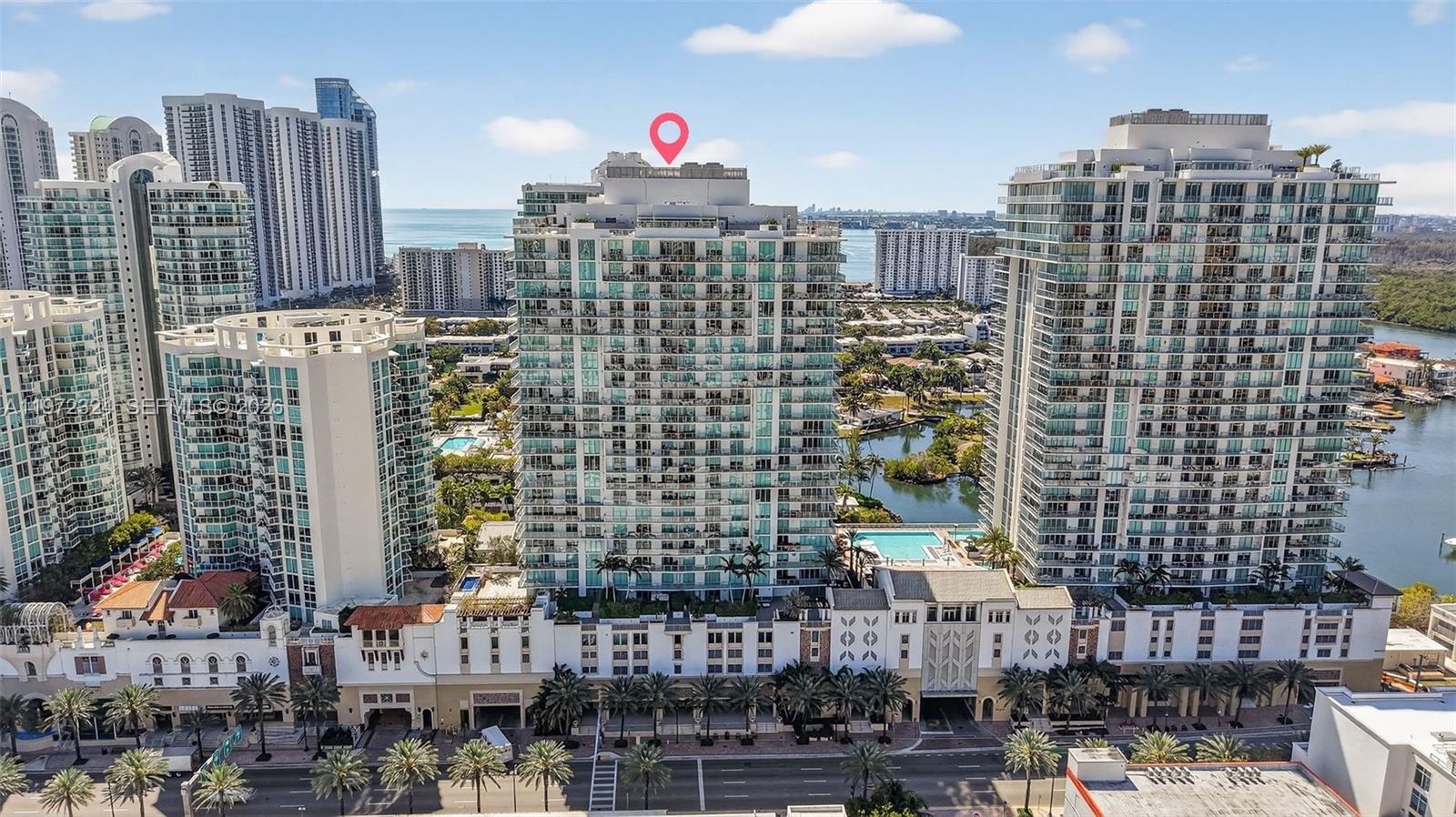 PARQUE TOWERS CONDO - Residential