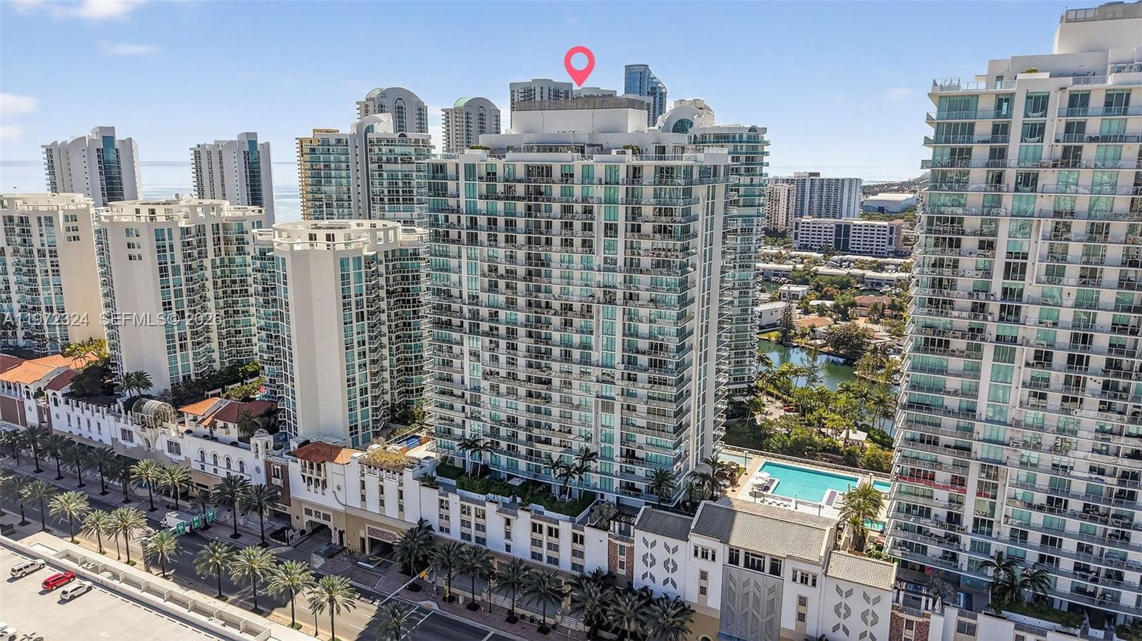 PARQUE TOWERS CONDO - Residential
