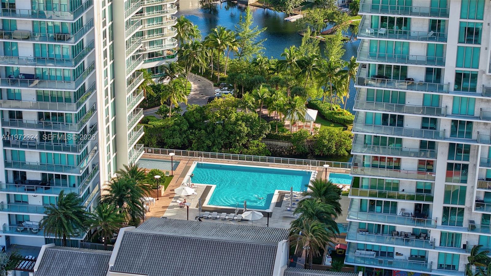 PARQUE TOWERS CONDO - Residential
