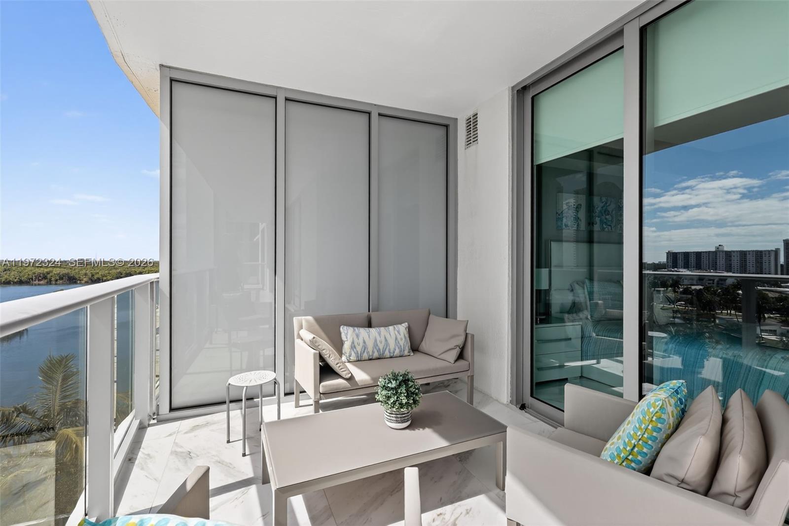 PARQUE TOWERS CONDO - Residential