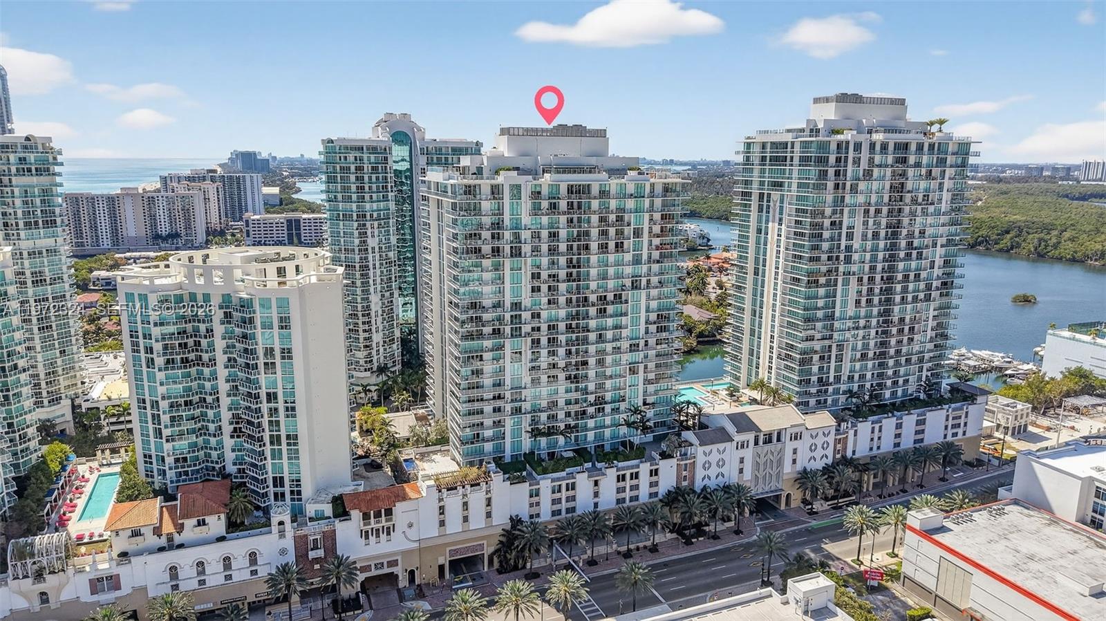 PARQUE TOWERS CONDO - Residential