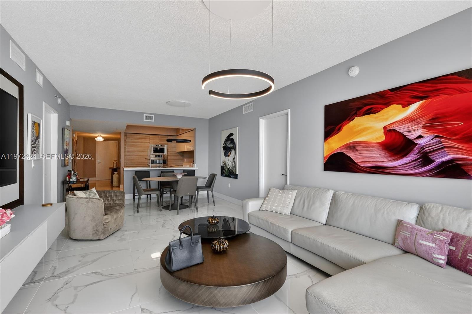 PARQUE TOWERS CONDO - Residential