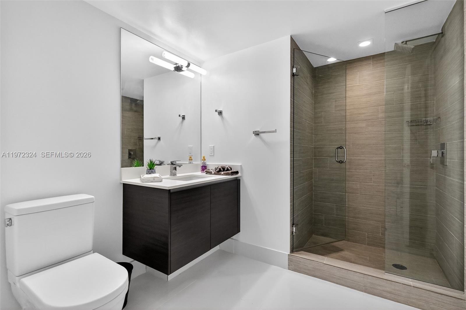 PARQUE TOWERS CONDO - Residential
