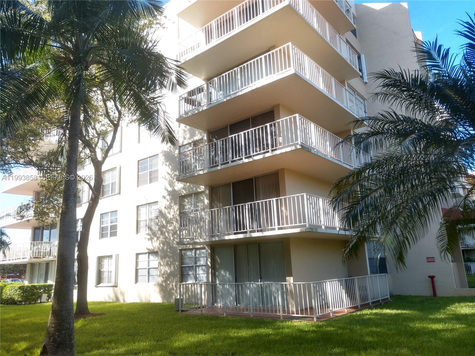 VILLAGE AT THE FALLS – Spacious 2 Bedroom, 2 Bath Condo. Fantastic location just minutes from The Falls Shopping Center, major expressways, public transportation, and Publix. This well-appointed condo features plenty of natural light and is in a community with top-rated schools, making it a great choice for families. Enjoy a variety of amenities, including a community pool, 2 tennis courts, and assigned parking, with plenty of guest parking available. Located close to the Metro Rail, Farmers Market, and more, everything you need is within reach. A perfect home in a vibrant neighborhood – don’t miss out!