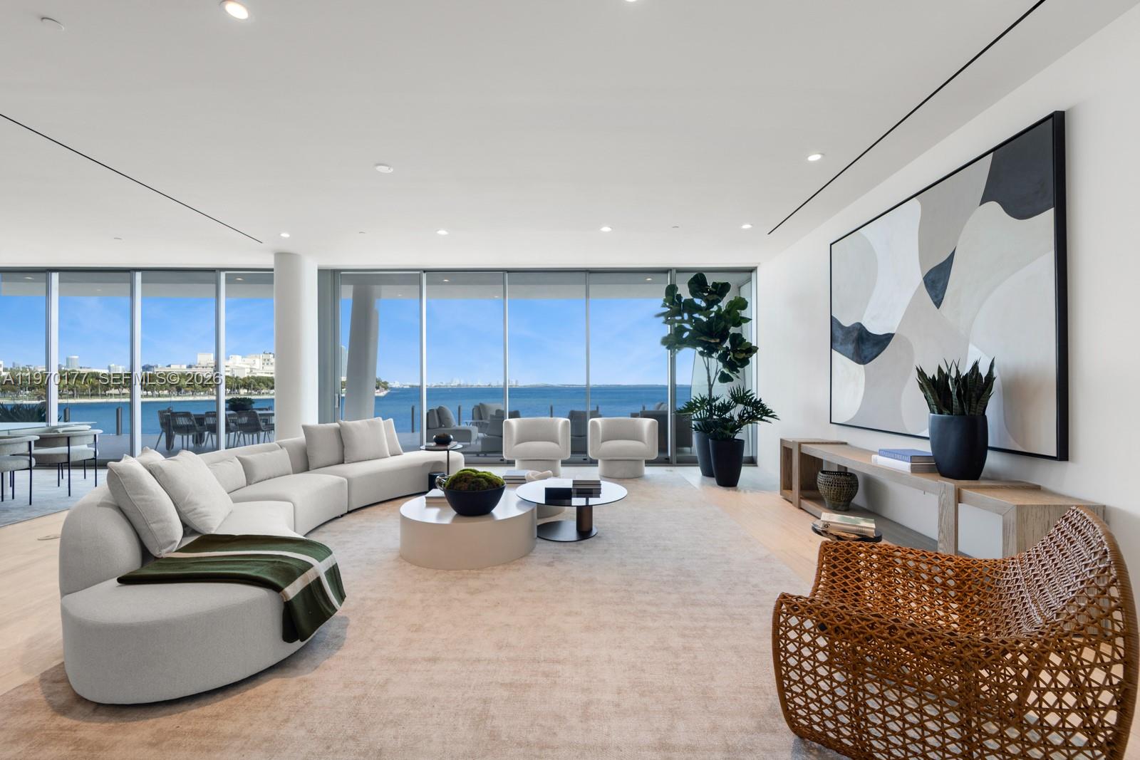 Vita Grove Isle - Residential