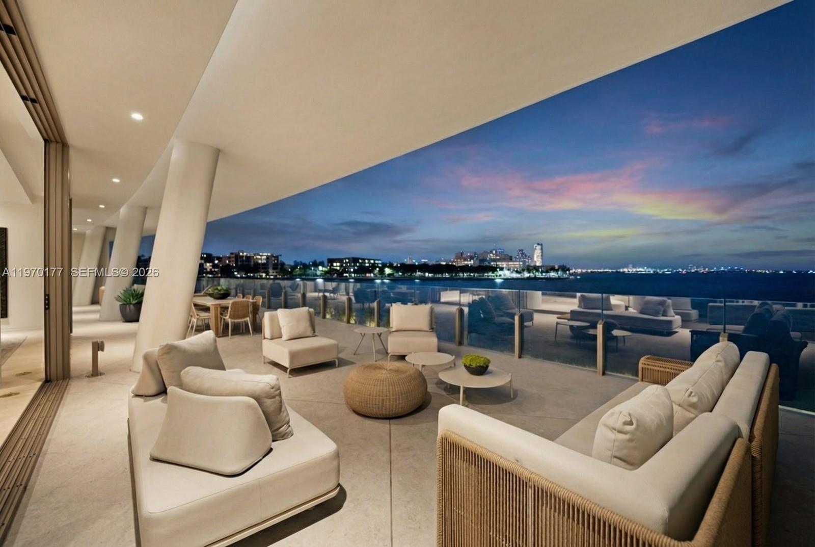 Vita Grove Isle - Residential