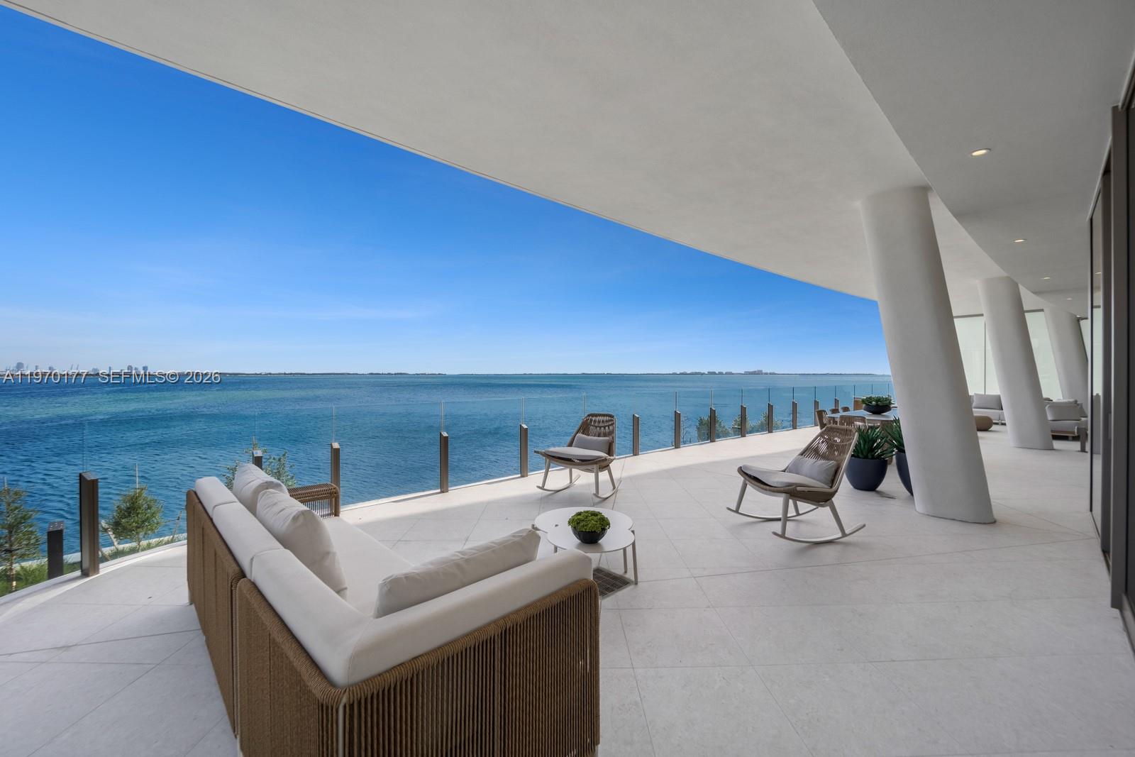Vita Grove Isle - Residential