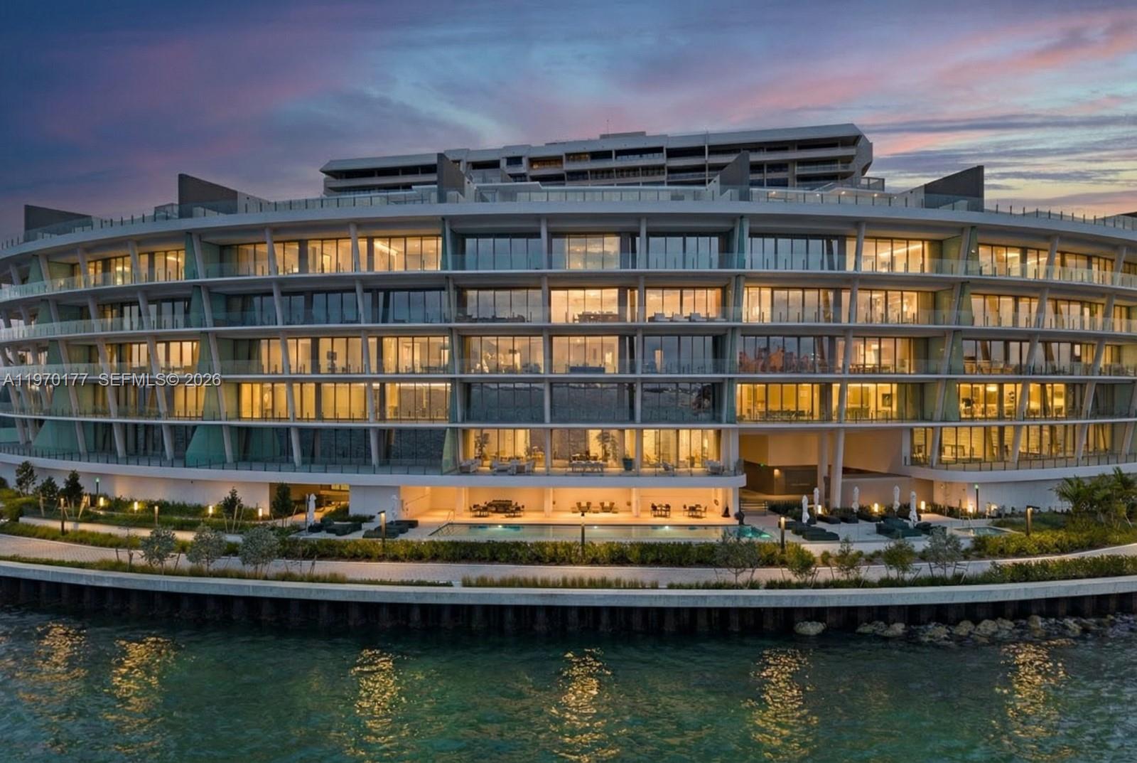 Vita Grove Isle - Residential