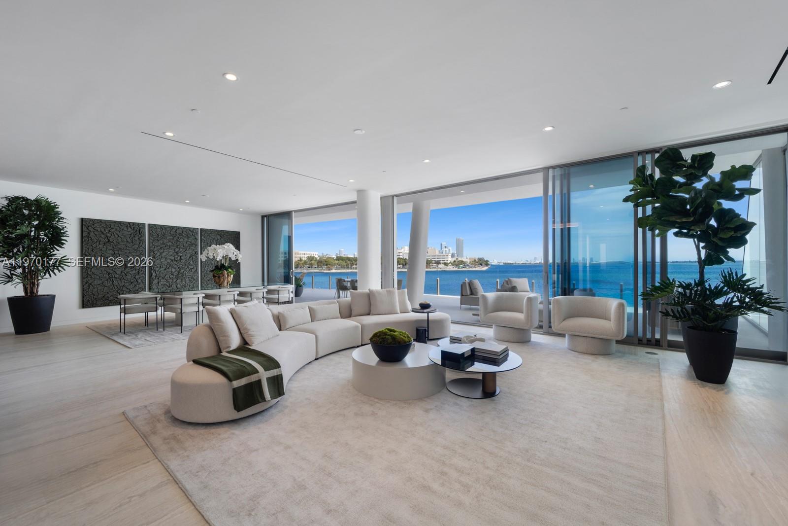 Vita Grove Isle - Residential