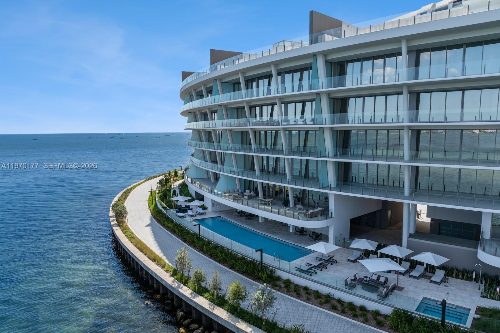 Vita Grove Isle - Residential