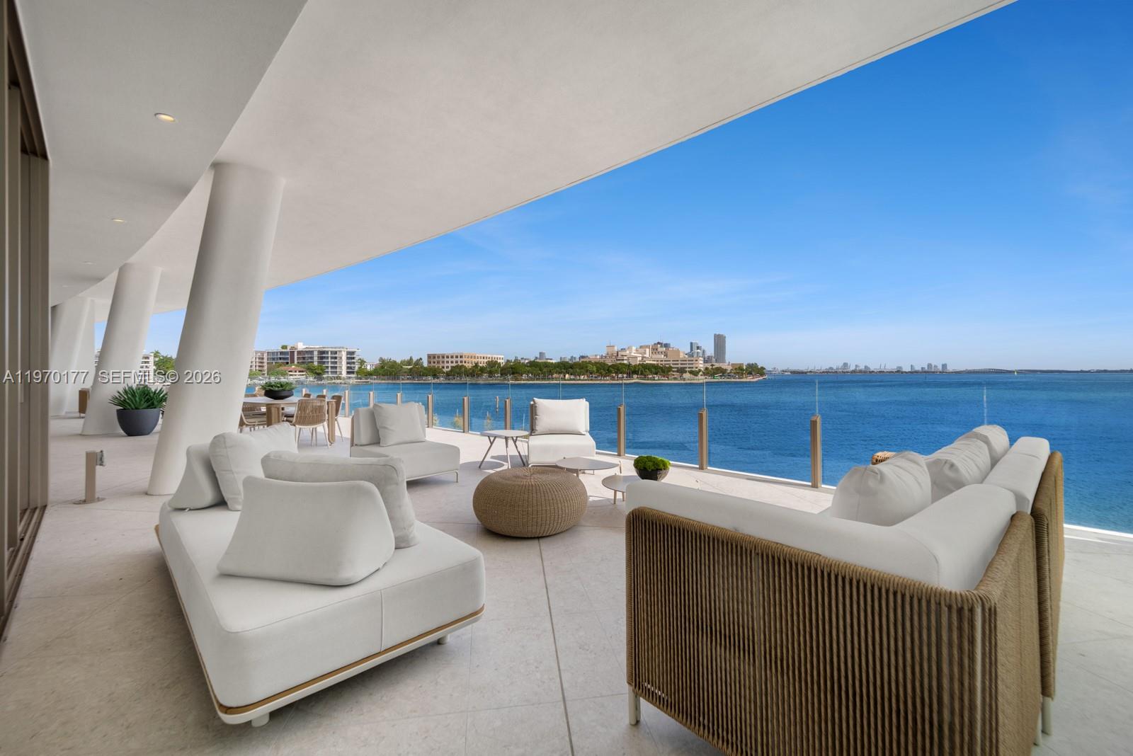Vita Grove Isle - Residential