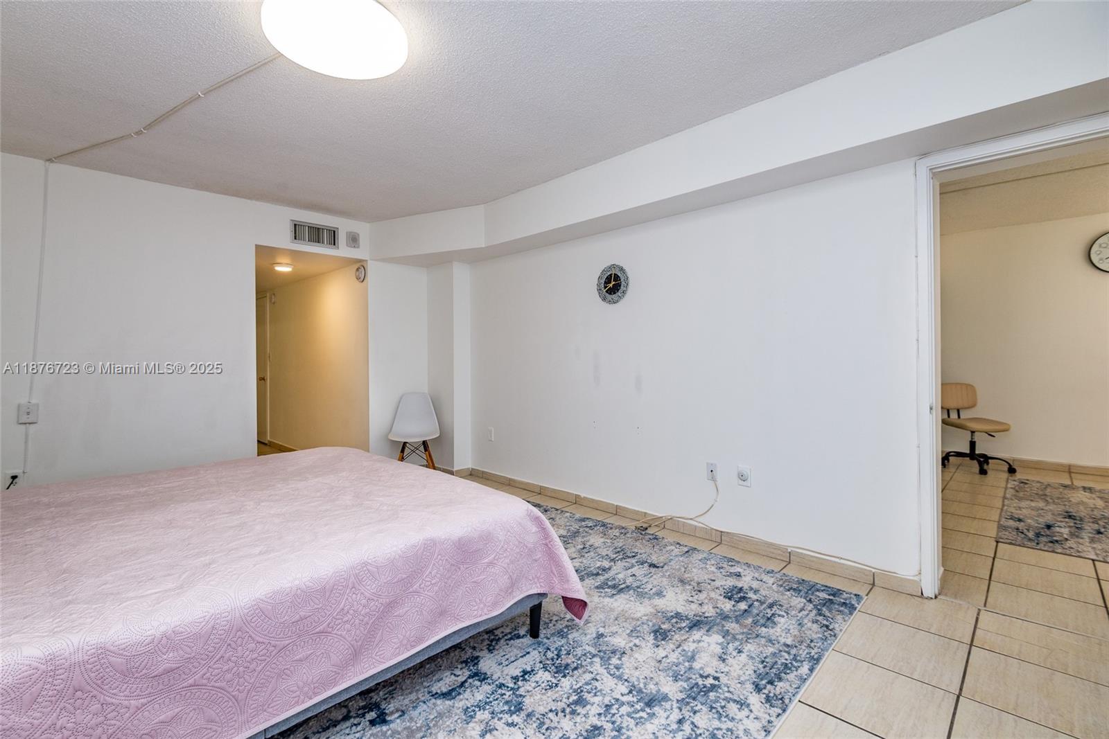 JADE WINDS GROUP-DAISY GA - Residential