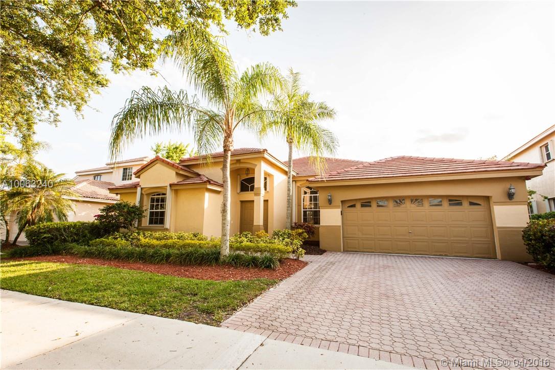 STUNNING & SPOTLESS 1 STORY HOME IN EXCLUSIVE WESTON HILLS COUNTRY CLUB, GATED COMMUNITY. SHOWS LIKE A MODEL!! VERY SPACIOUS & NEUTRAL 4BE+ OFFICE. IMPRESSIVE POOL & LAKE VIEW. CROWN MOLDINGS, HIGH HATS, FRENCH DOORS, CERAMIC FLOORS THROUGHOUT MAIN AREAS & WOOD FLOORS ON ALL ROOMS. UPGRADED KITCHEN CABINETS WITH GRANITE COUNTERTOPS & BACKSPLASH. STAINLESS STEEL APPLIANCES. MASTER BEDROOM WITH SITTING AREA AND WALK IN CLOSET, GRANITE SHOWER, CUL-DE-SAC. INCLUDED:YARD+POOL MAINTAIN+PEST CONTROL+APPLIAN.SERV