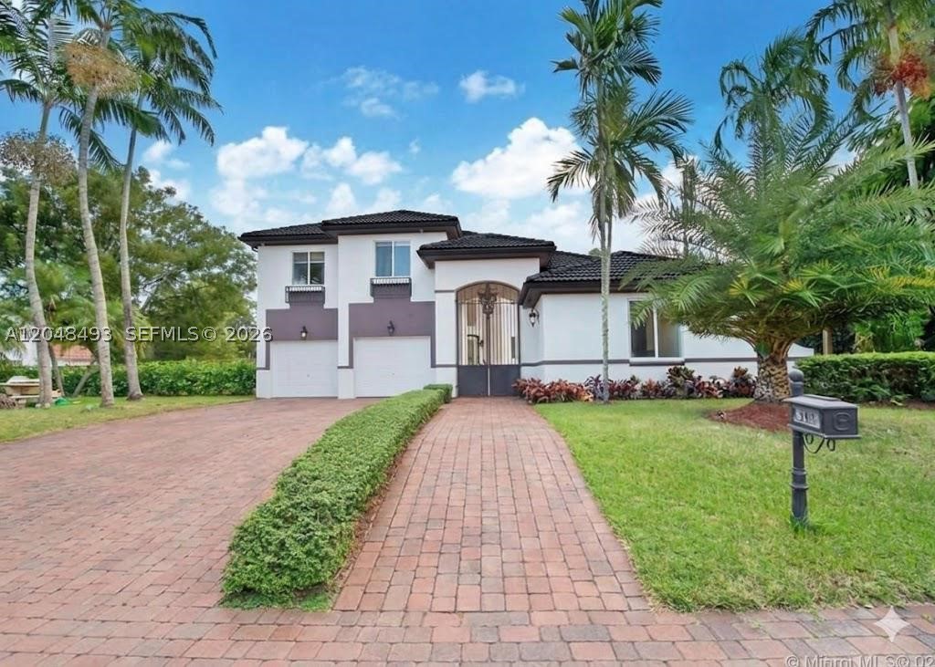 Beautiful home in a private community with a resort-style backyard filled with lush plants and a relaxing courtyard. Enjoy a six person sauna, plus two BBQ areas (gas and traditional), perfect for entertaining. The property also includes a separate outdoor room with a full bathroom—ideal for guests or a private workspace. A unique home designed for comfort, privacy, and outdoor living.
