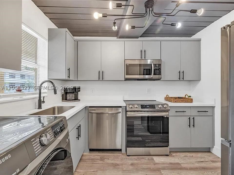 ETON COUNTRYSIDE II CONDO - Residential Lease