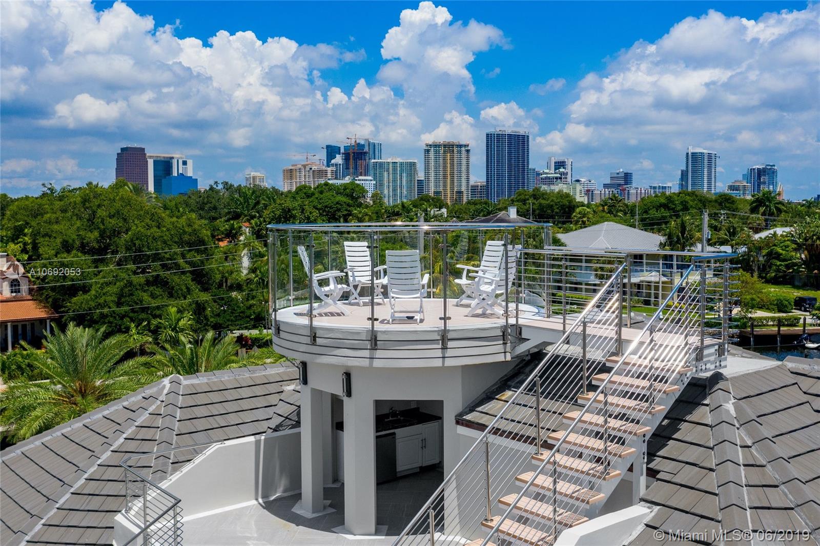 RIO VISTA ISLES - Residential