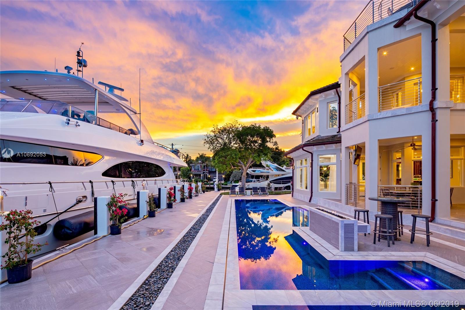 RIO VISTA ISLES - Residential