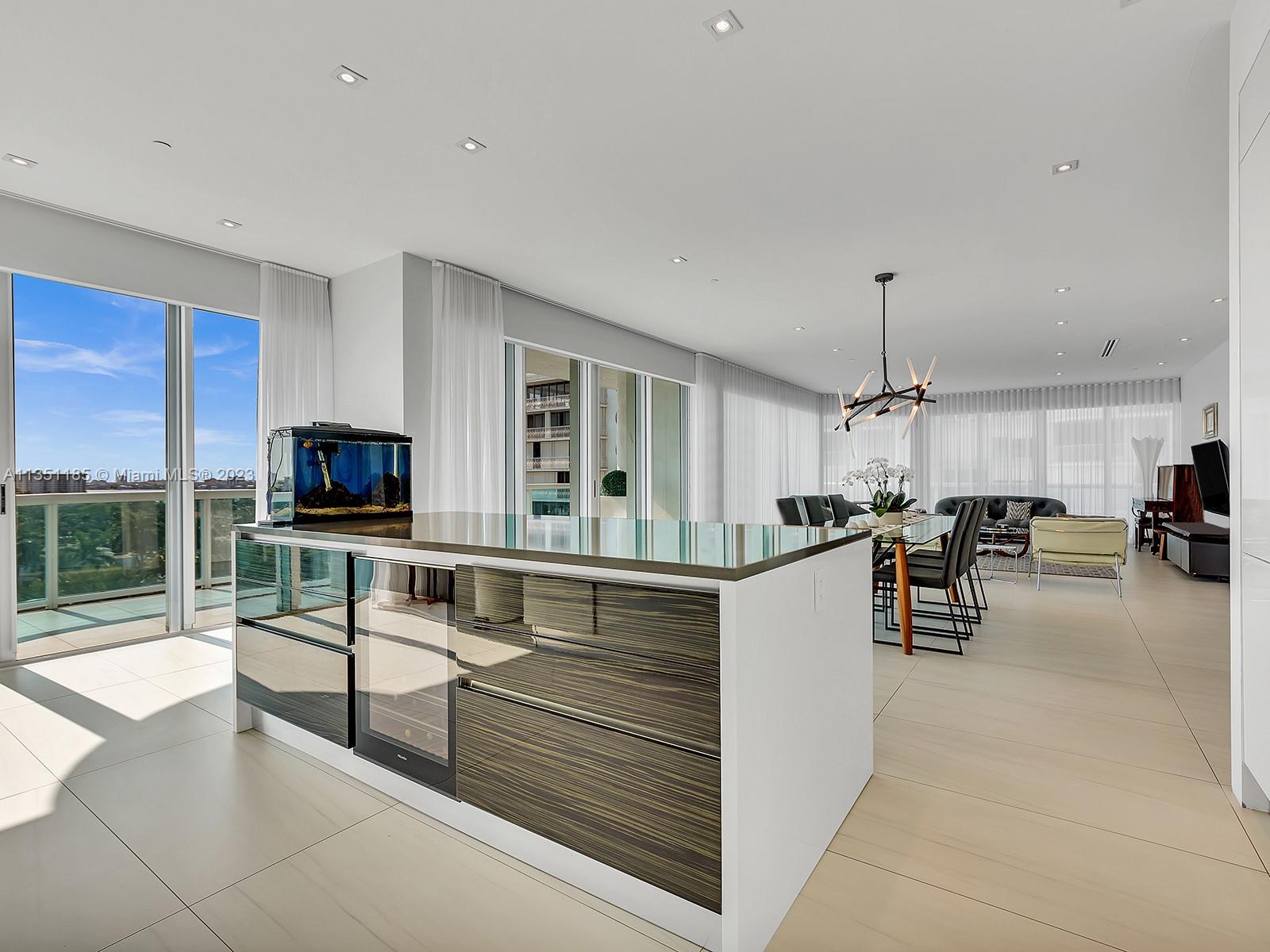 THE PALACE AT BAL HARBOUR - Residential