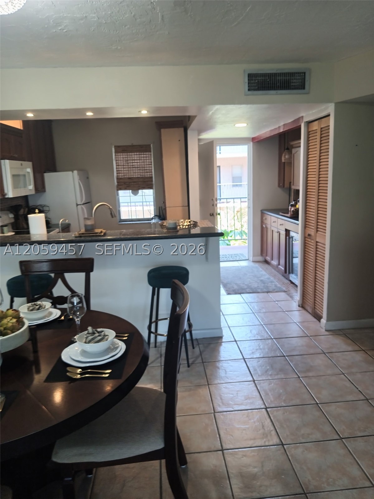 SOMERSET NO 1 CONDO - Residential