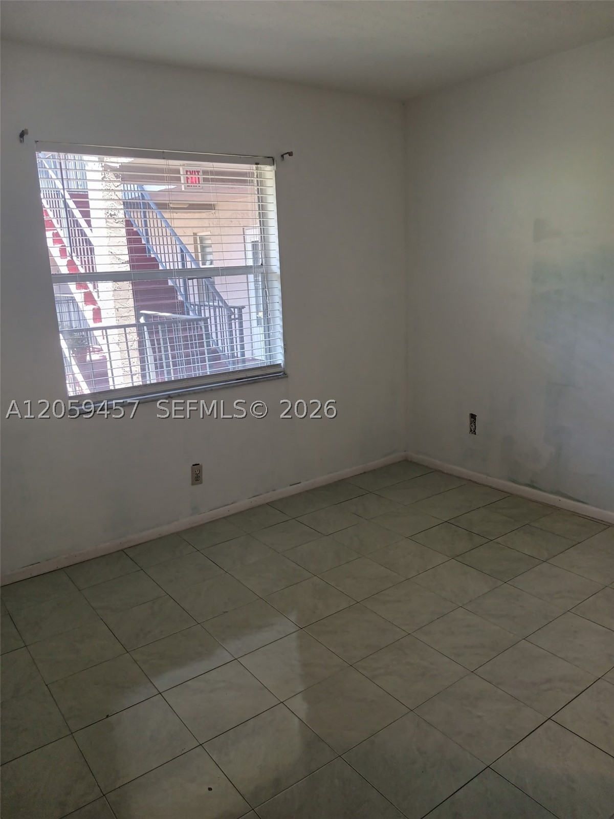 SOMERSET NO 1 CONDO - Residential