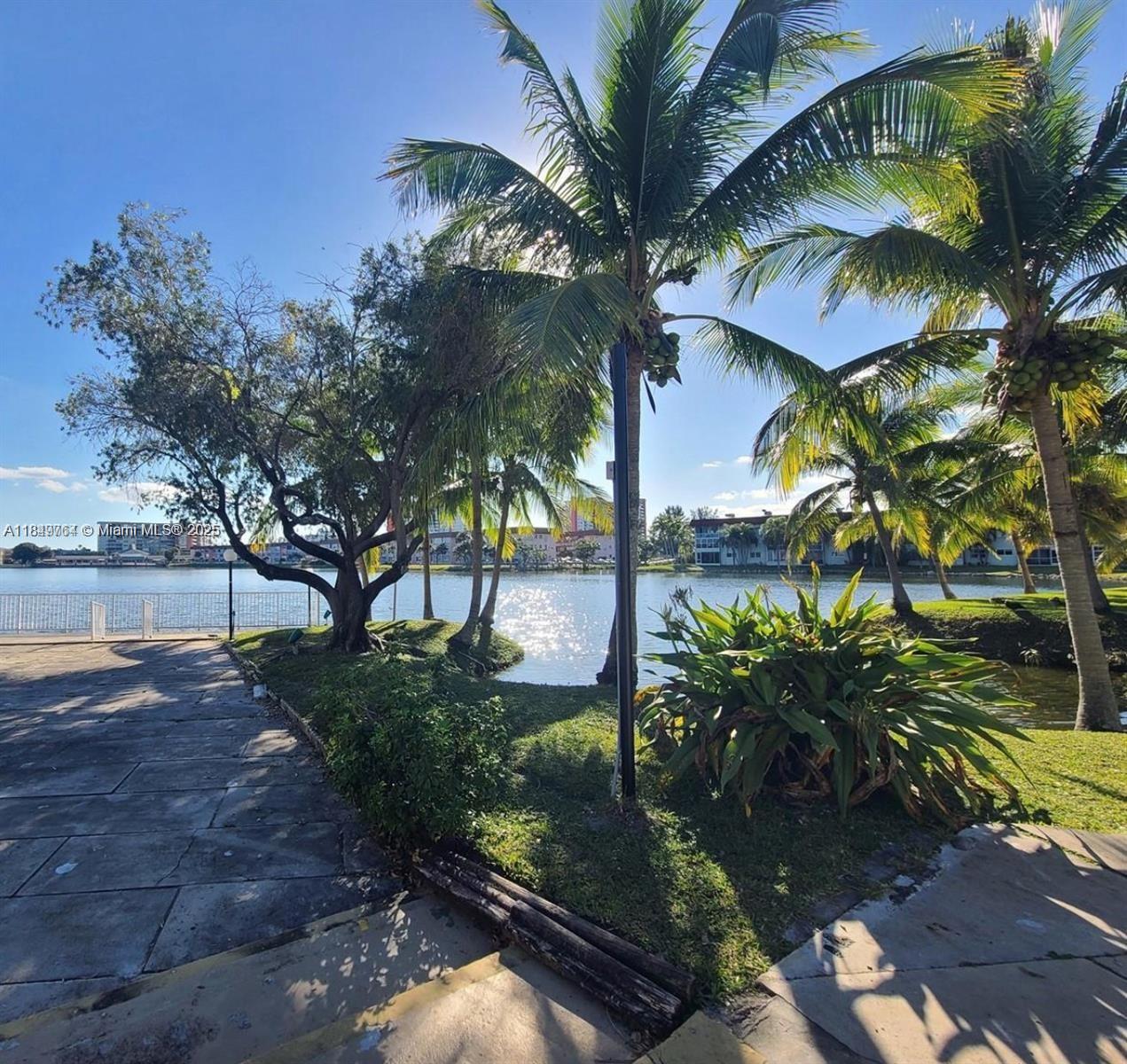 SIXTH HORIZONS CONDO - Residential