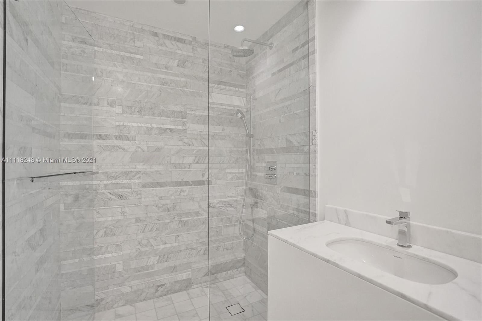 OCEANA BAL HARBOUR CONDO - Residential