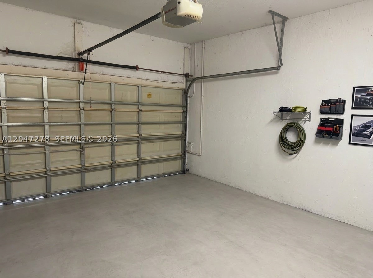 TOWNGATE NORTH - Residential Lease