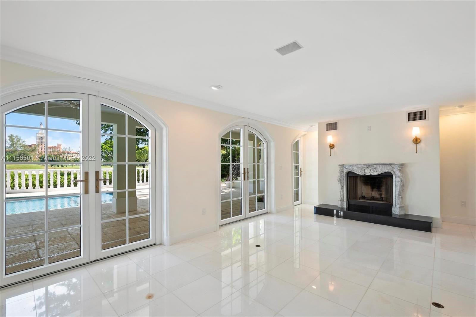 CORAL GABLES COUNTRY CLUB - Residential
