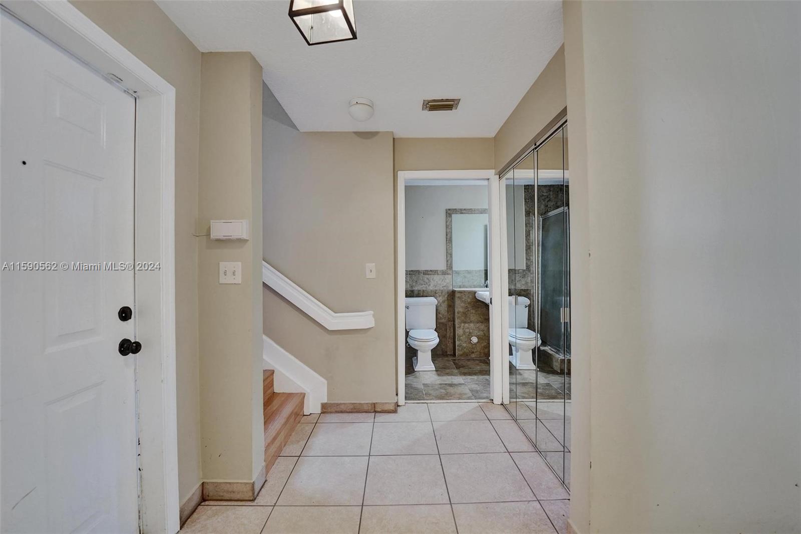 NEAR NORTHWEST REDEVELOPM - Residential Lease