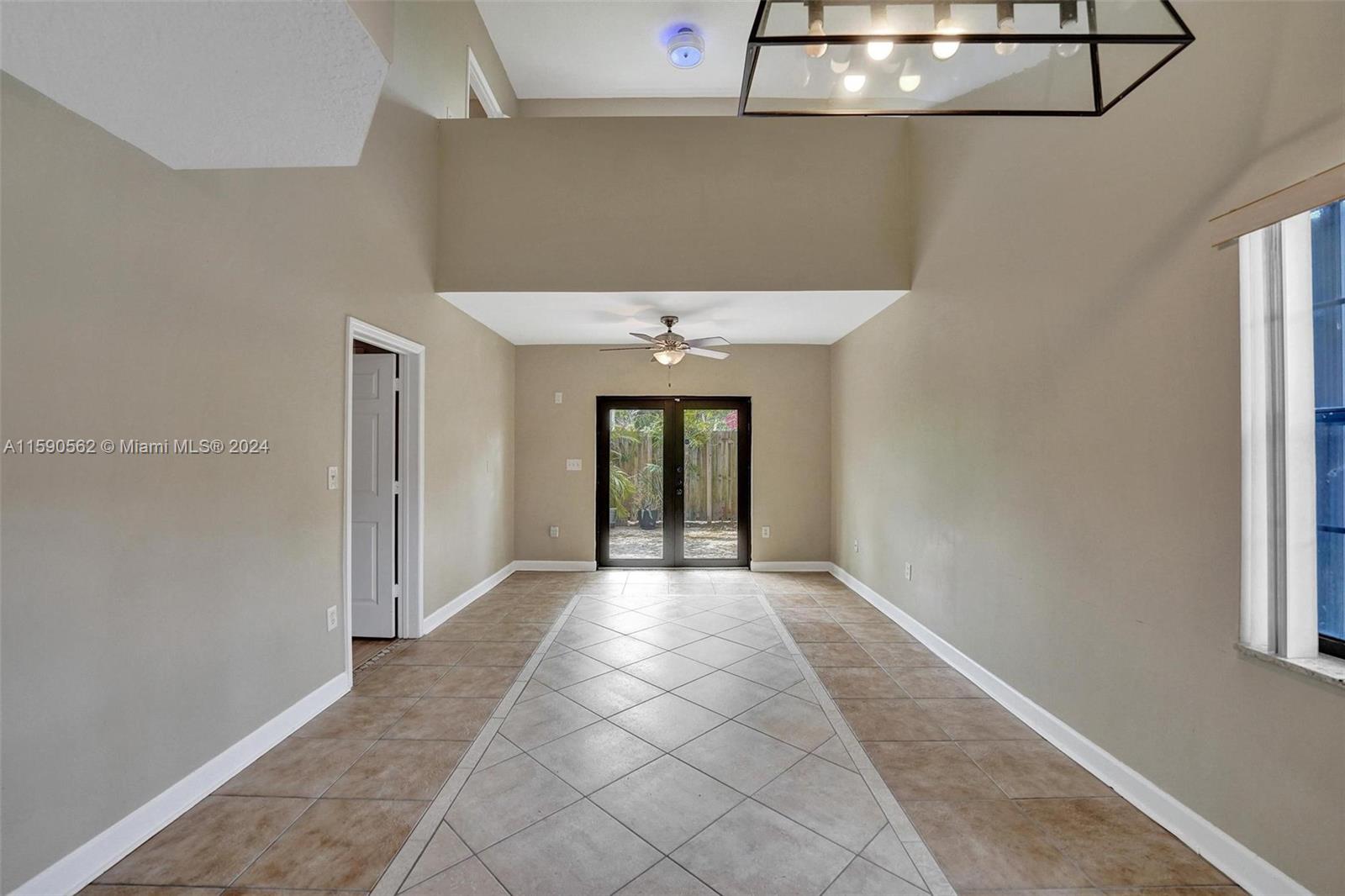 NEAR NORTHWEST REDEVELOPM - Residential Lease