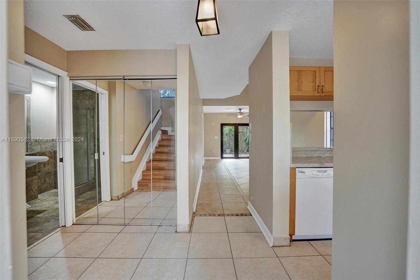 NEAR NORTHWEST REDEVELOPM - Residential Lease