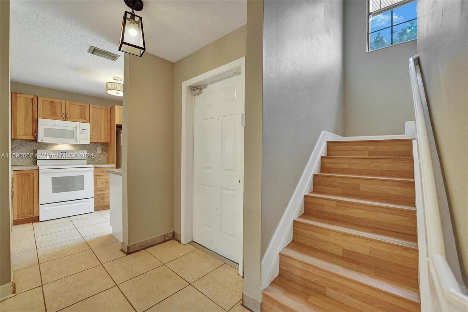 NEAR NORTHWEST REDEVELOPM - Residential Lease
