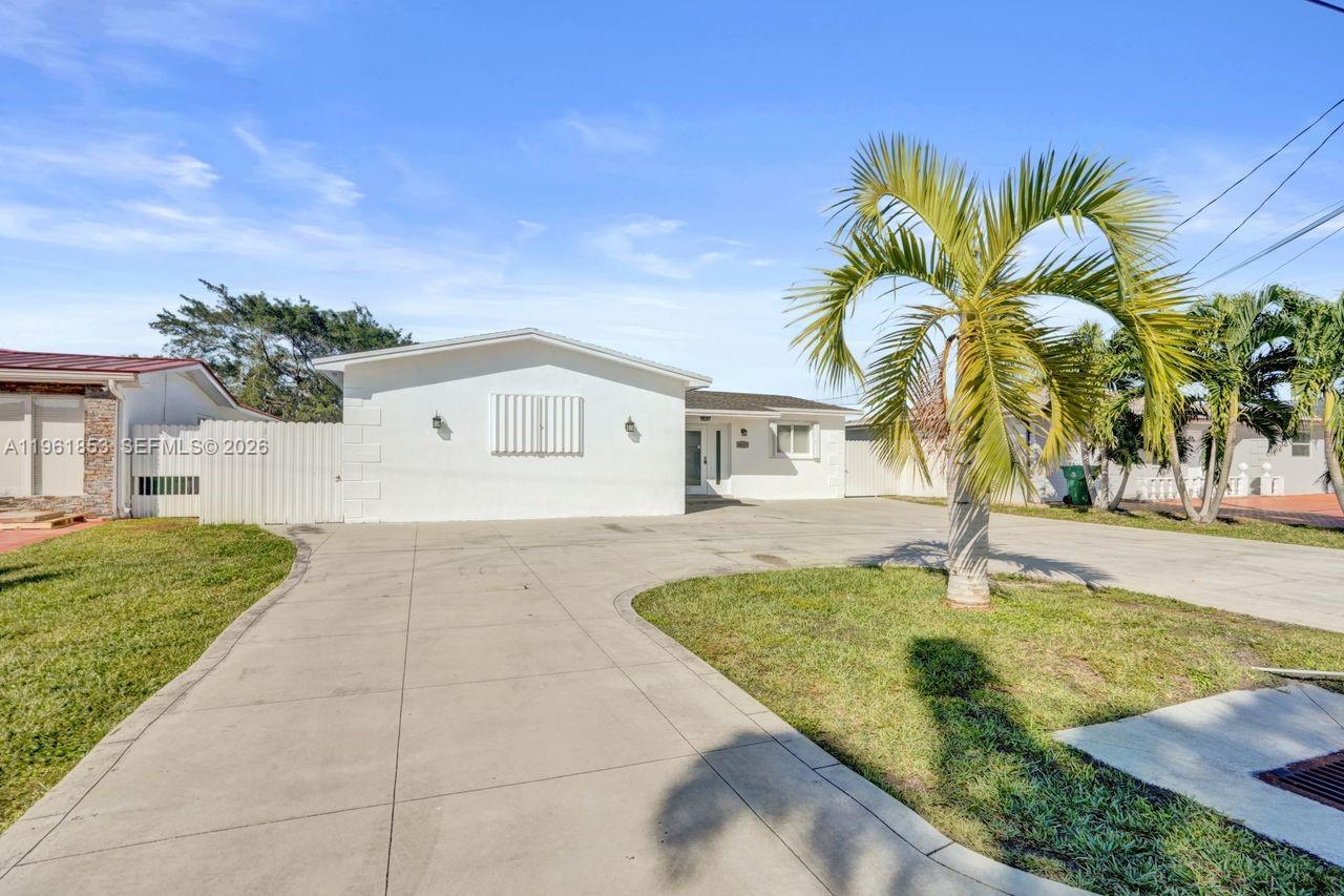 MIRAMAR ISLES SEC 3 - Residential