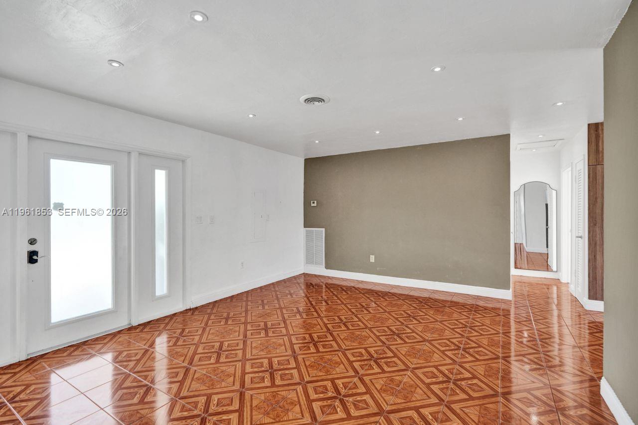 MIRAMAR ISLES SEC 3 - Residential