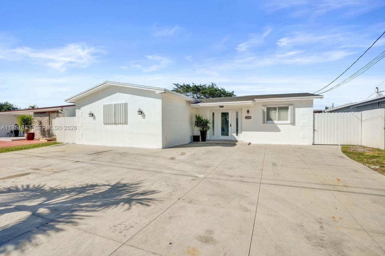 Welcome to Waterfront Living at this Immaculate 4 bed/3bath Pool Home that offers one of most unique custome made Pool Decks ever seen! Located in the finest area of Miramar, Fl. Home features brand new Roof, new water heater and natural gas. Home has a seperate in law quarter with its very own kitchen and bath, separate entrance. Plenty of parking space, stainless steal appliances. Close to major highway, shops restaurants and schools. Bring your family and pets this is a true gem!