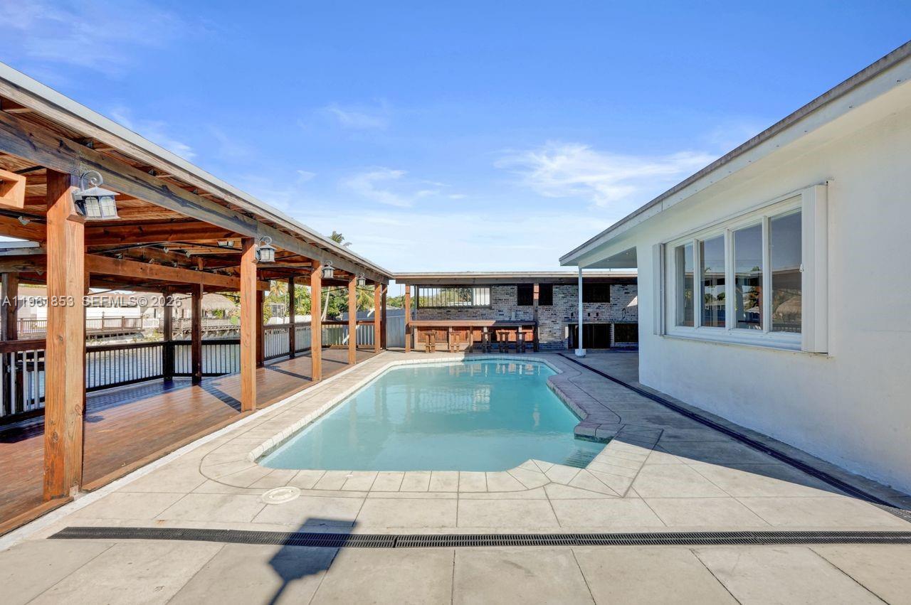 MIRAMAR ISLES SEC 3 - Residential
