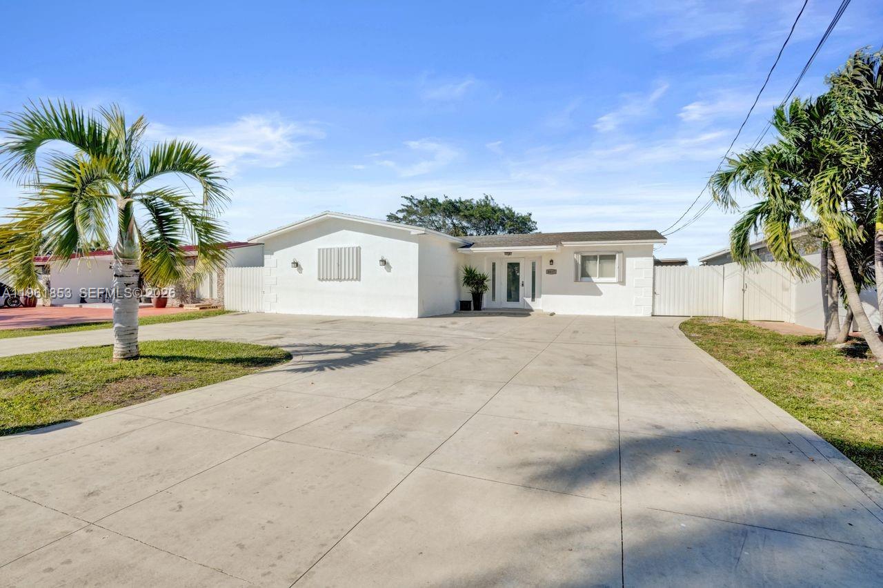 MIRAMAR ISLES SEC 3 - Residential