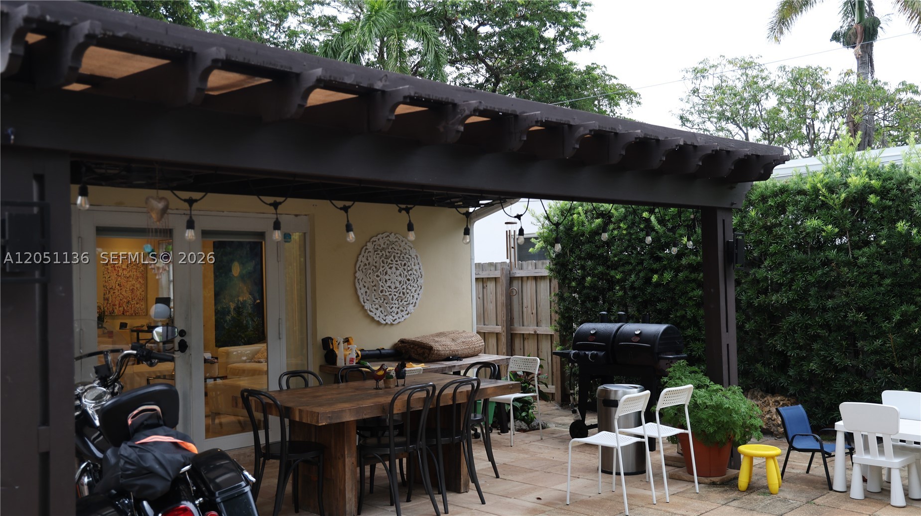 HOLLYWOOD HOMESITES HIGH - Residential