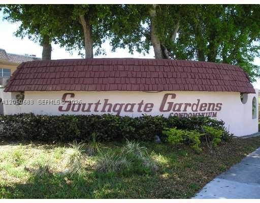 2nd Floor Unit 2/2. Tile floor. Huge walk-in closets. Assigned parking. Screened patio with garden view. Pool area. Laundry room and additional storage outside the unit. Conveniently located to transportation, shopping, Sawgrass EXPY, and parks.