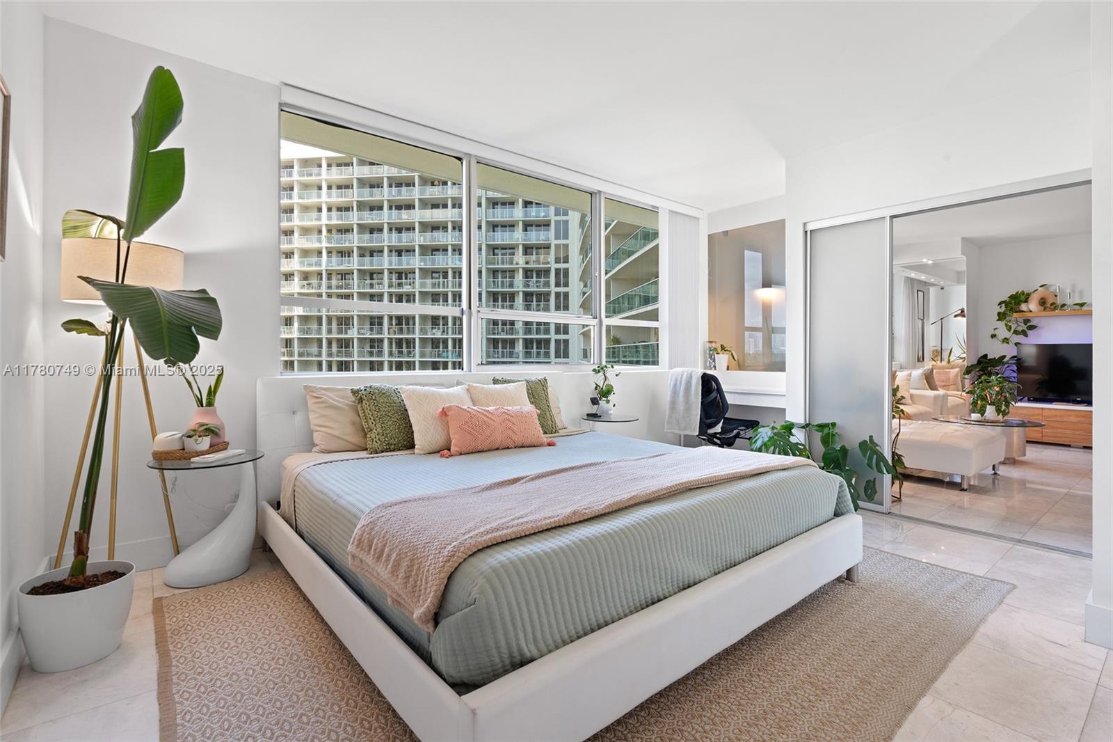 FLAMINGO SOUTH BEACH I CO - Residential