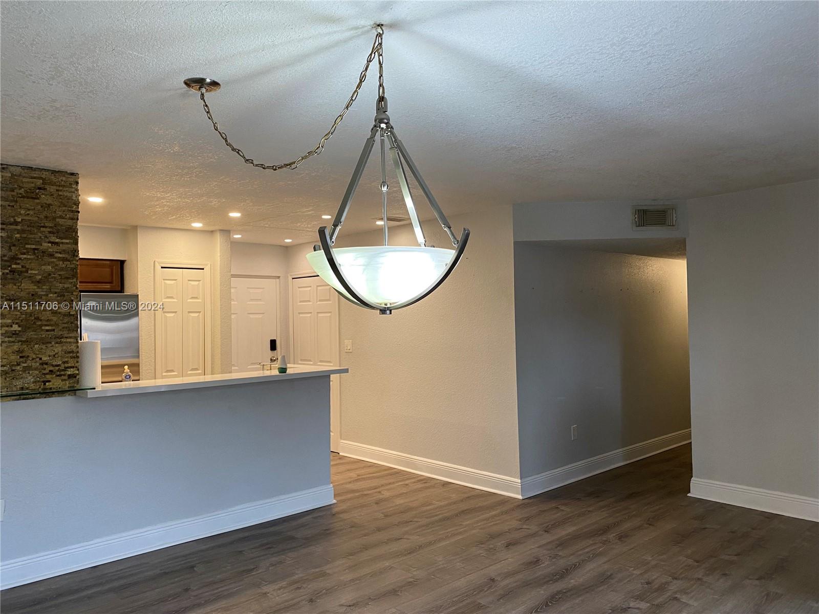 VISIONS AT FOUNTAINBLEAU - Residential