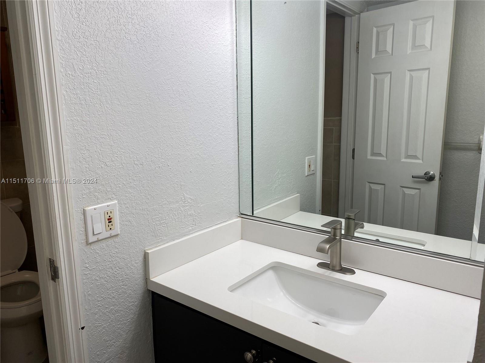 VISIONS AT FOUNTAINBLEAU - Residential