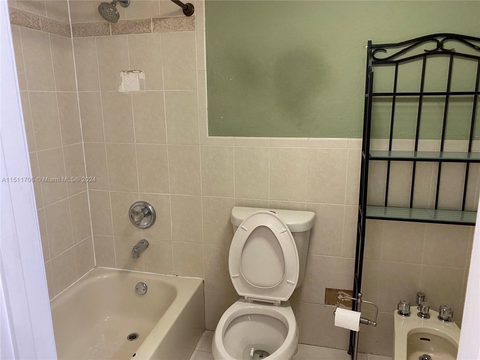 VISIONS AT FOUNTAINBLEAU - Residential