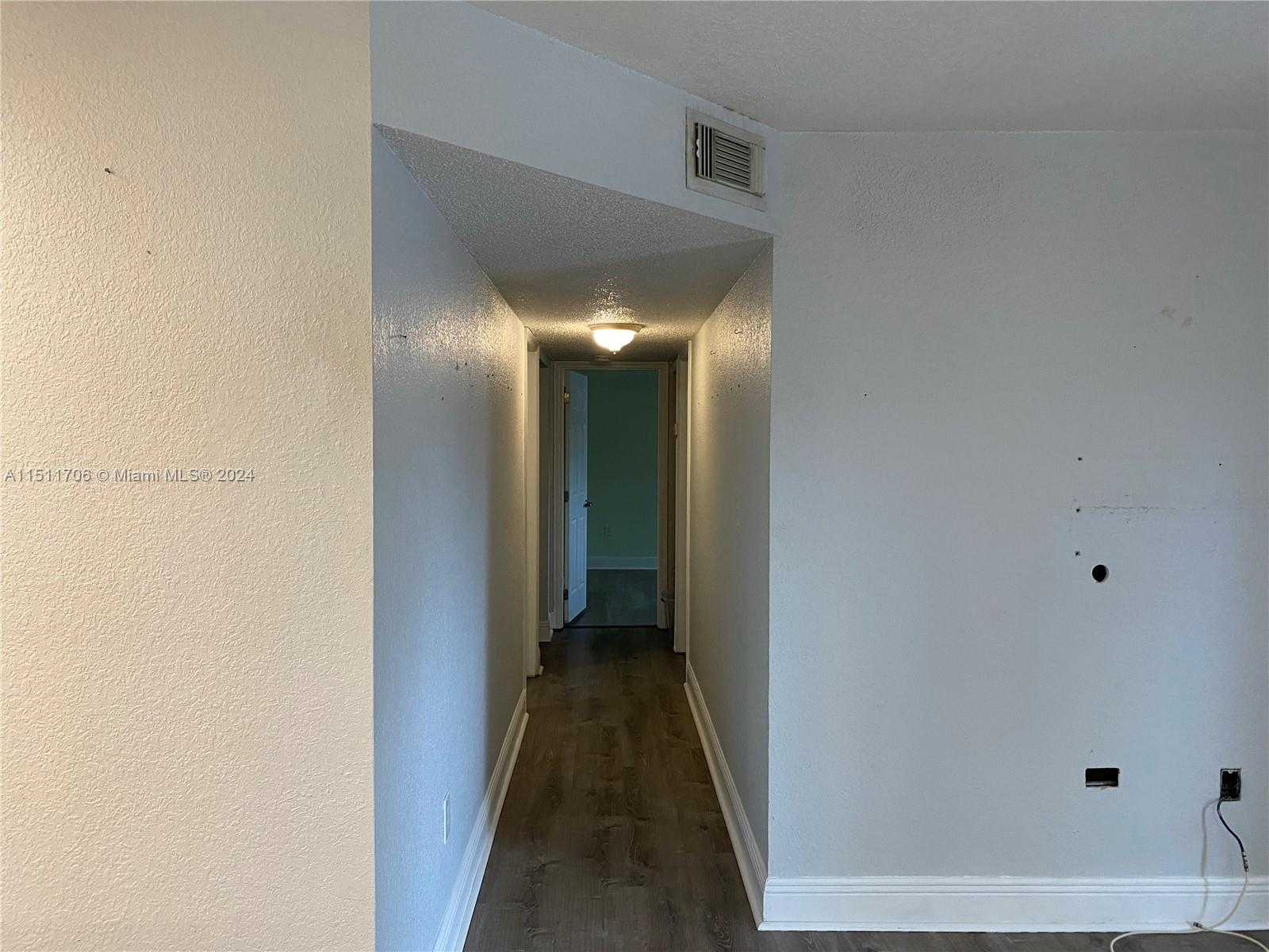 VISIONS AT FOUNTAINBLEAU - Residential