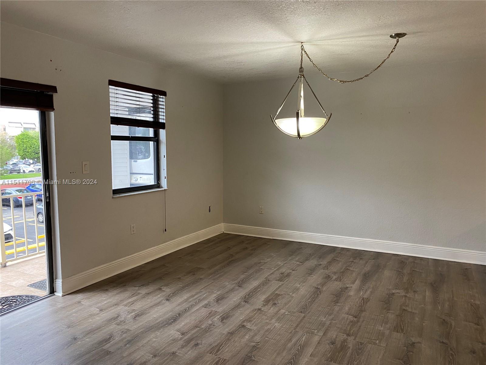 VISIONS AT FOUNTAINBLEAU - Residential