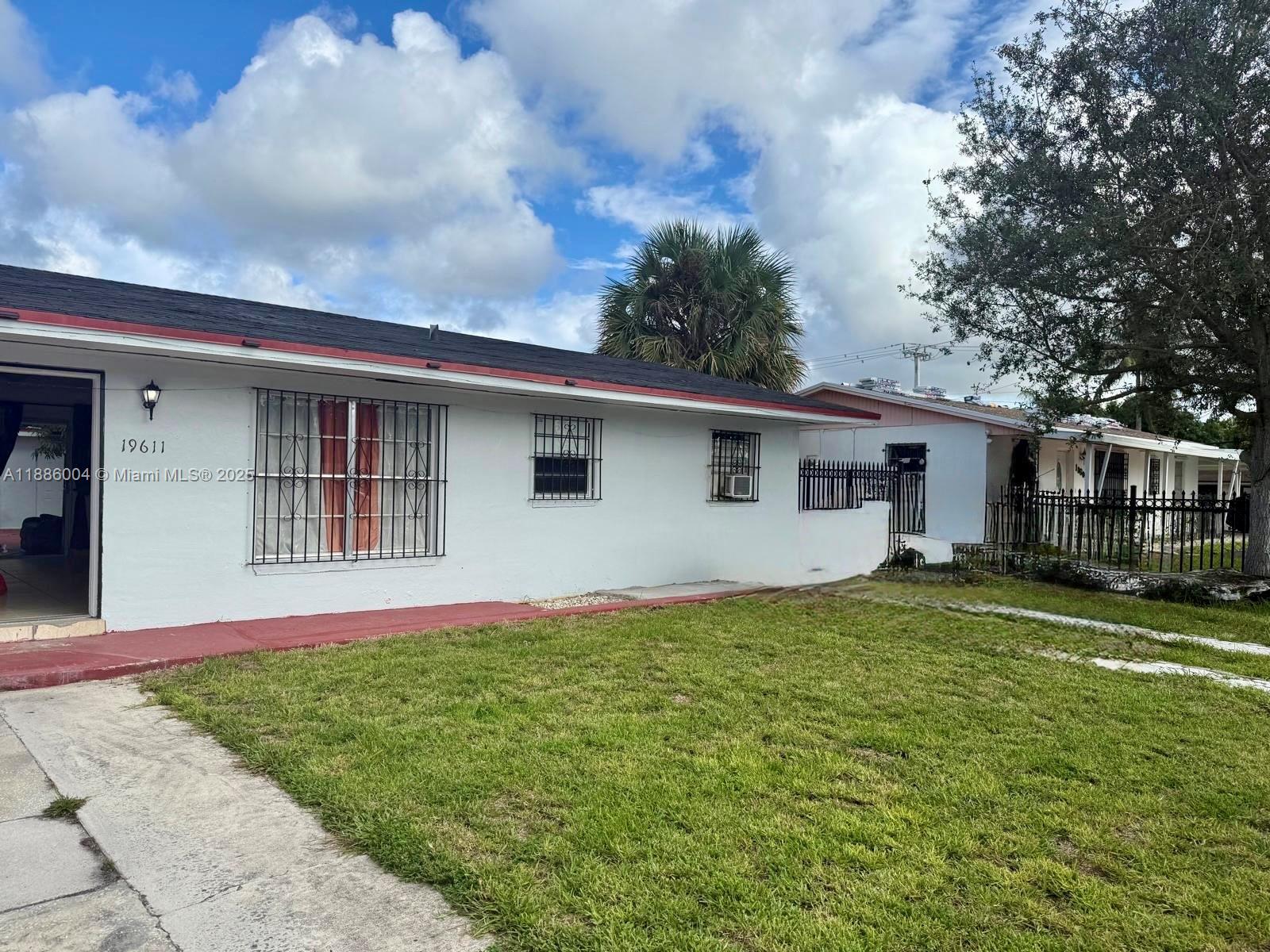 CAROL CITY GDNS 1ST ADDN - Residential