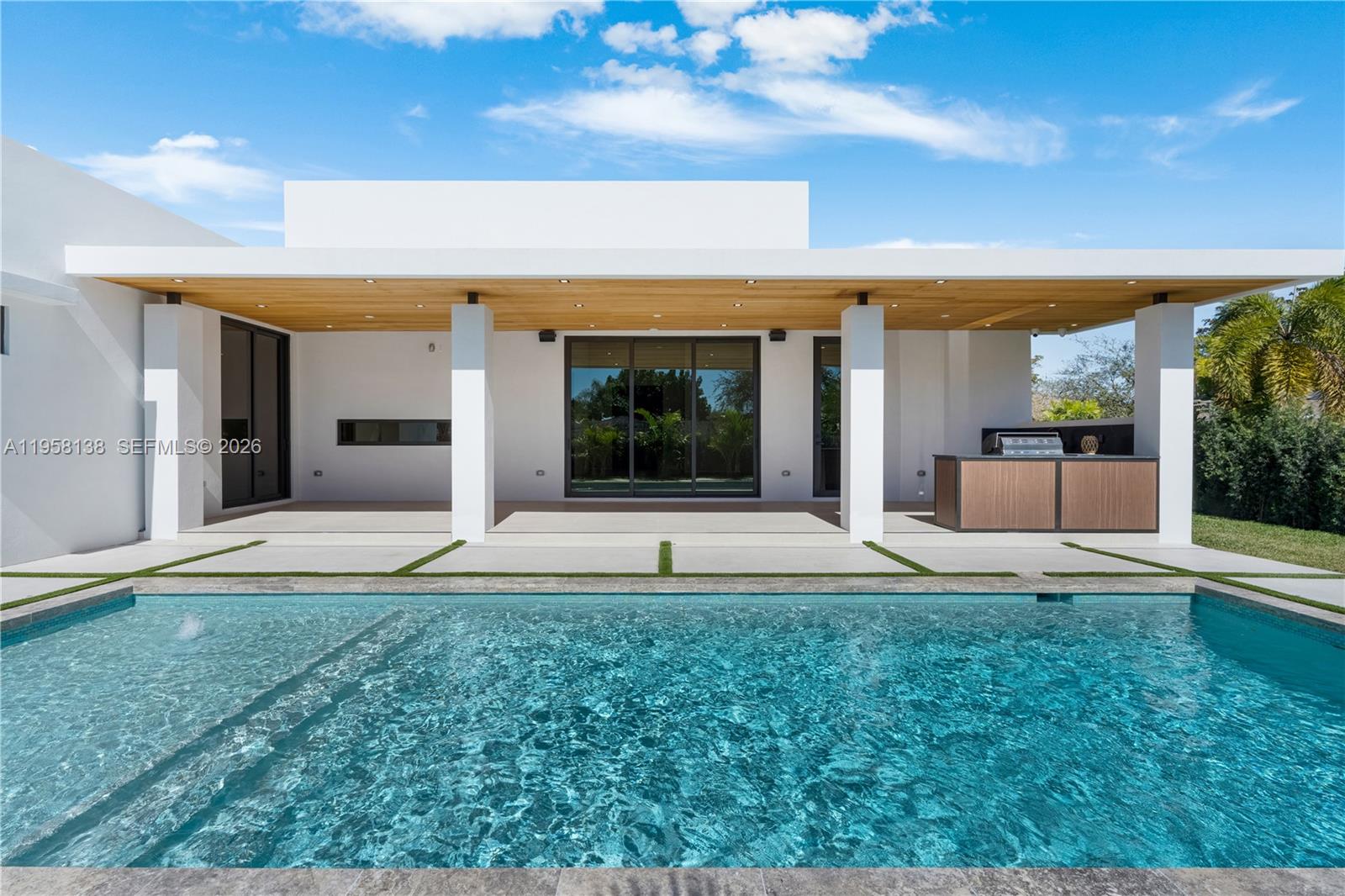 PINE SHORE SEC 1 - Residential