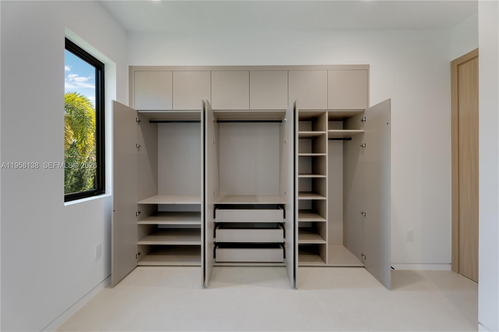 PINE SHORE SEC 1 - Residential