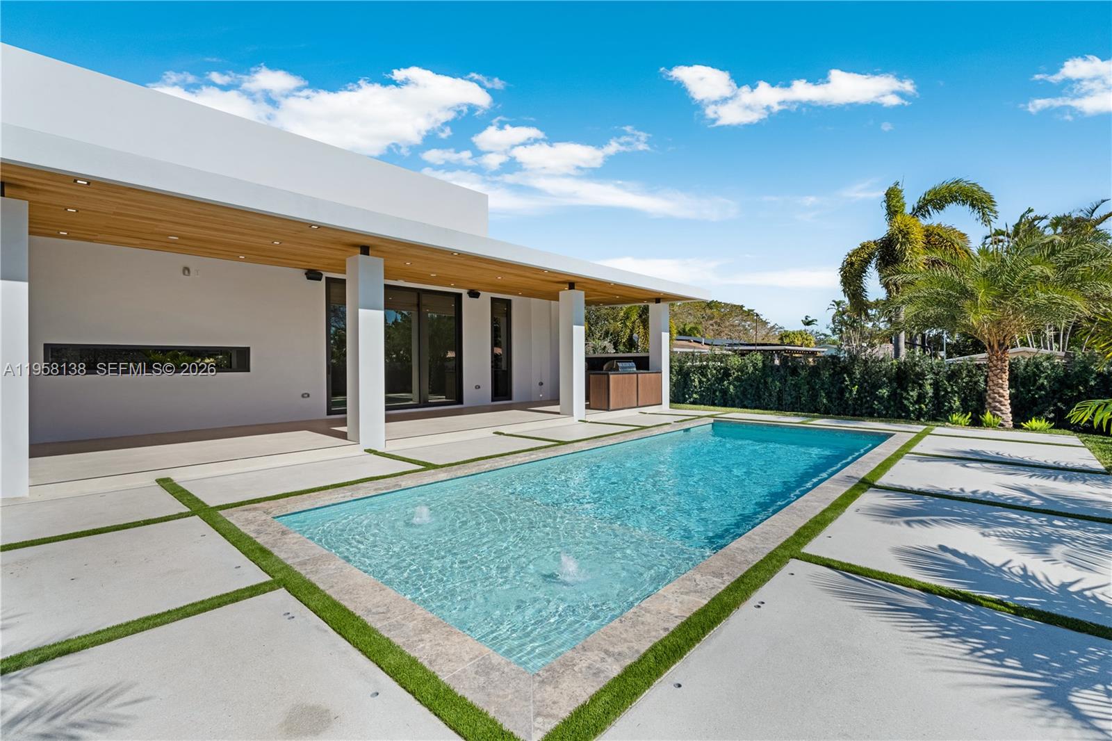 PINE SHORE SEC 1 - Residential